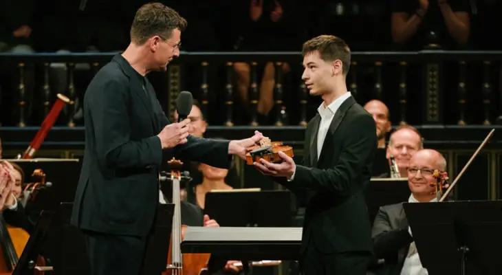 Legyen Tiéd a hegedűnk! pályázat- átadás